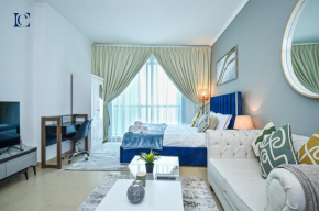 Luxury Escapes - Lake View Brand New Studio in X1 Tower JLT